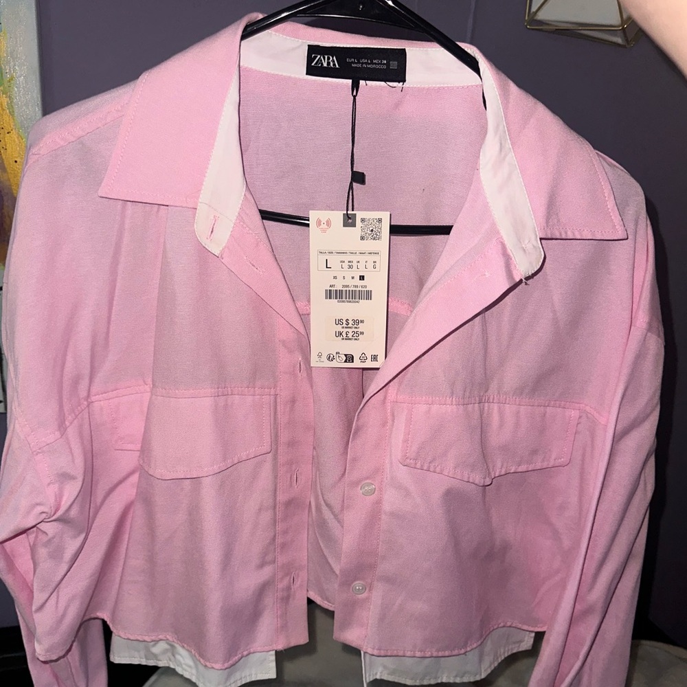 Zara button down crop shirt. (NEW)